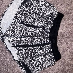 black & white lululemon old hotty hot shorts